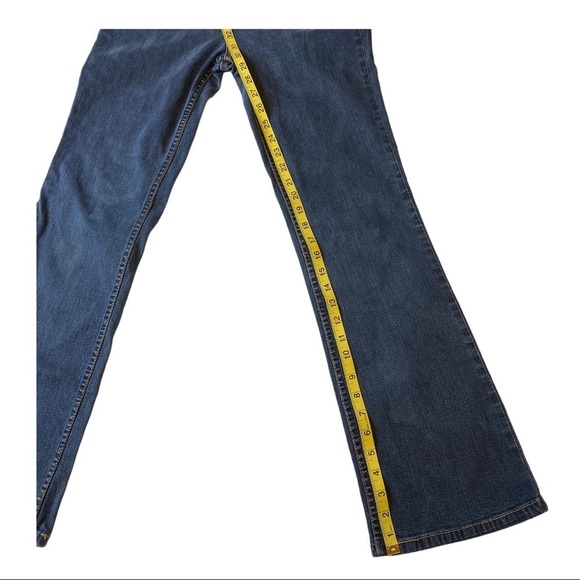 Levi’s Women’s Bootcut Misses 8 Medium Jeans - Picture 11 of 11